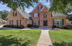 1098 Harbor Point Drive, Soddy Daisy, TN 37379
