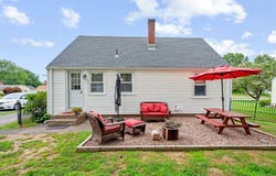 13 Grove Road, Cromwell, CT 06416