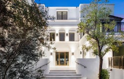 1009 Links Dr, Miami Beach, FL 33109