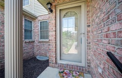 110 E Country Barn Rd, Chartiers, PA 15342