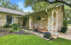 11101 Yucca Dr, Austin, TX 78759