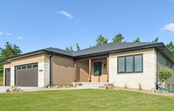 3659 McLain Way, Hiawatha, IA 52233
