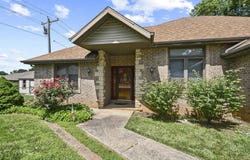 501 N Persimmon Drive, Nixa, MO 65714