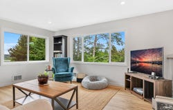 35208 ORCHARD LN, Astoria, OR 97103