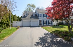 26 Society Hill Way, Tinton Falls, NJ 07724