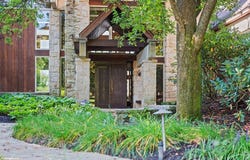 311 Hillcrest Dr, Lower Burrell, PA 15068