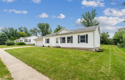 906 Prairie Lane, Marshalltown, IA 50158