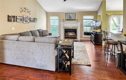 10 Lexington Lane, Washington, MO 63090
