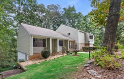4513 Rivercliff, Lilburn, GA 30047