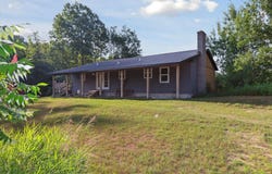 23901 22 Mile Road, Paris, MI 49338