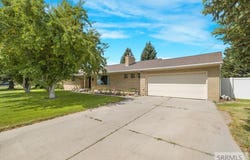 379 Mountain View Avenue, Soda Springs, ID 83276