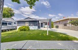 6255 Satsuma Avenue, North Hollywood, CA 91606