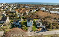 110 HOUSTON Avenue, Narragansett, RI 02882