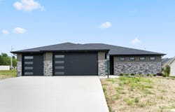 15154 Annabelle Place, Leo, IN 46765-0020