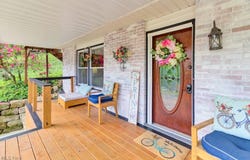 121 W Mohawk Drive, Malvern, OH 44644