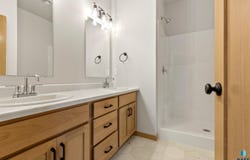 3401 S Jerome Pl, Sioux Falls, SD 57106