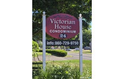 24 West Road, Ellington, CT 06029