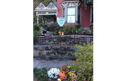 282 Spring  ST, Eureka Springs, AR 72632