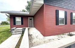 310 E TEXAS Avenue, Sandoval, IL 62882