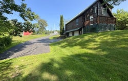 345 Middle Road, Sabattus, ME 04280