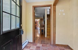 32 Sherburne Ave, Tyngsborough, MA 01879