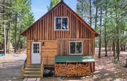 1 Pioneer Lane, Howland, ME 04448