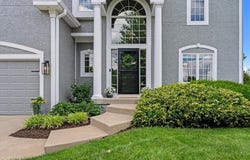 19600 W 98TH Street, Lenexa, KS 66220