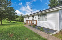 10434 Cadiz Road, Cambridge, OH 43725