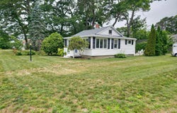 15 Fir Street, Wareham, MA 02571