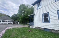 32-34 Linnell Street, Plainfield, CT 06354