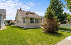 1634 Upton Avenue N, Minneapolis, MN 55411