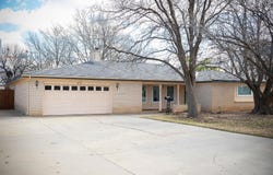 309 BENNETT Drive, Dumas, TX 79029-4132