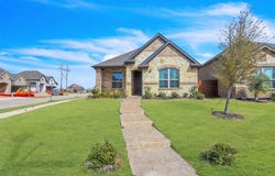 1901 Kit Fox Run, Mesquite, TX 75181