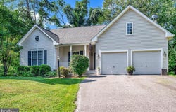 411 LAKEVIEW PARKWAY, LOCUST GROVE, VA 22508