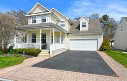 209 Pleasant Drive, Bay Shore, NY 11706