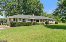 342 Dennis Station, Eatonton, GA 31024