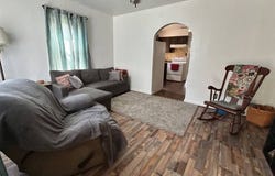 908 W Center St, Fairfield, IL 62837