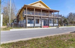 426 Front St, Century, FL 32535