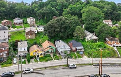 411 Center Ave, West View, PA 15229
