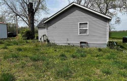 6846 E 1ST Street, Logan, IL 62856