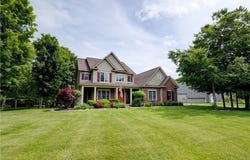 246 Gallant Fox Lane, Webster, NY 14580