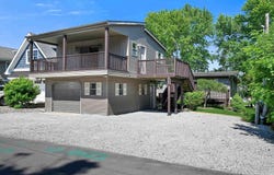 11510 N Ogden Point Road, Syracuse, IN 46567