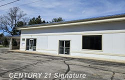 2706 N Saginaw Road, Midland, MI 48640