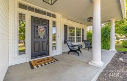 279 E Stonewater Ct, Eagle, ID 83616