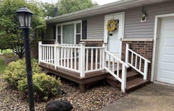 725 PLEASANT Drive, Knoxville, IL 61448
