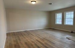 112 Slater St, Marshall, MO 65340