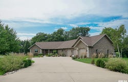 300 OAK VALLEY Drive, Goodfield, IL 61742
