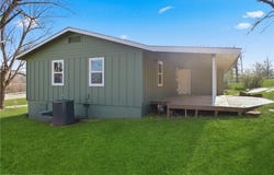 1126 S 2nd ST, Stilwell, OK 74960