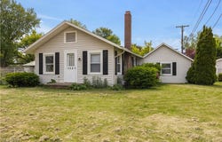 348 Elberta Drive, Vermilion, OH 44089