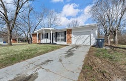 965 Cheyenne Drive, Florissant, MO 63033
